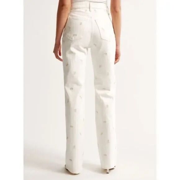Abercrombie & Fitch 90s Relaxed Hi Rise Jeans Floral Embroidery, Size 26 2R, NWT - Picture 4 of 10